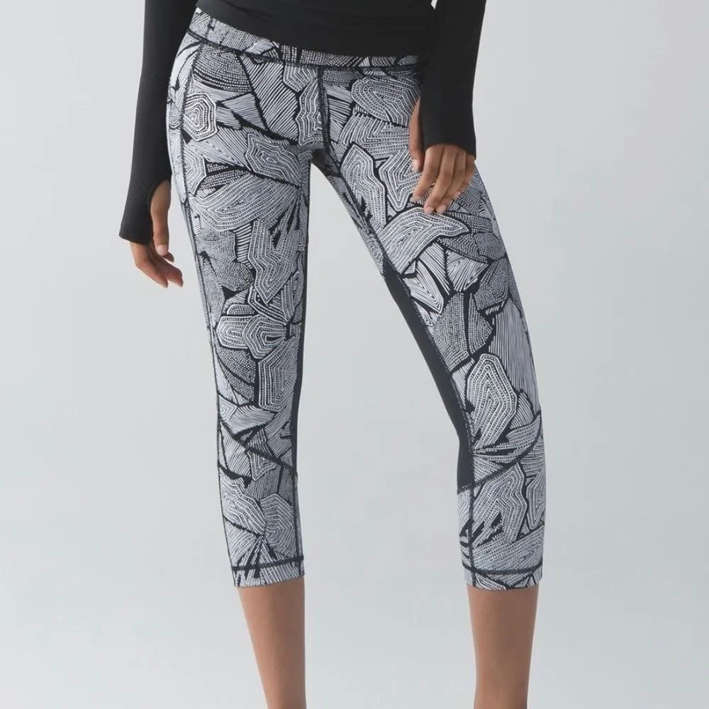 Lululemon Pace Rival Crop Full-On Luxtreme Dottie Tribe